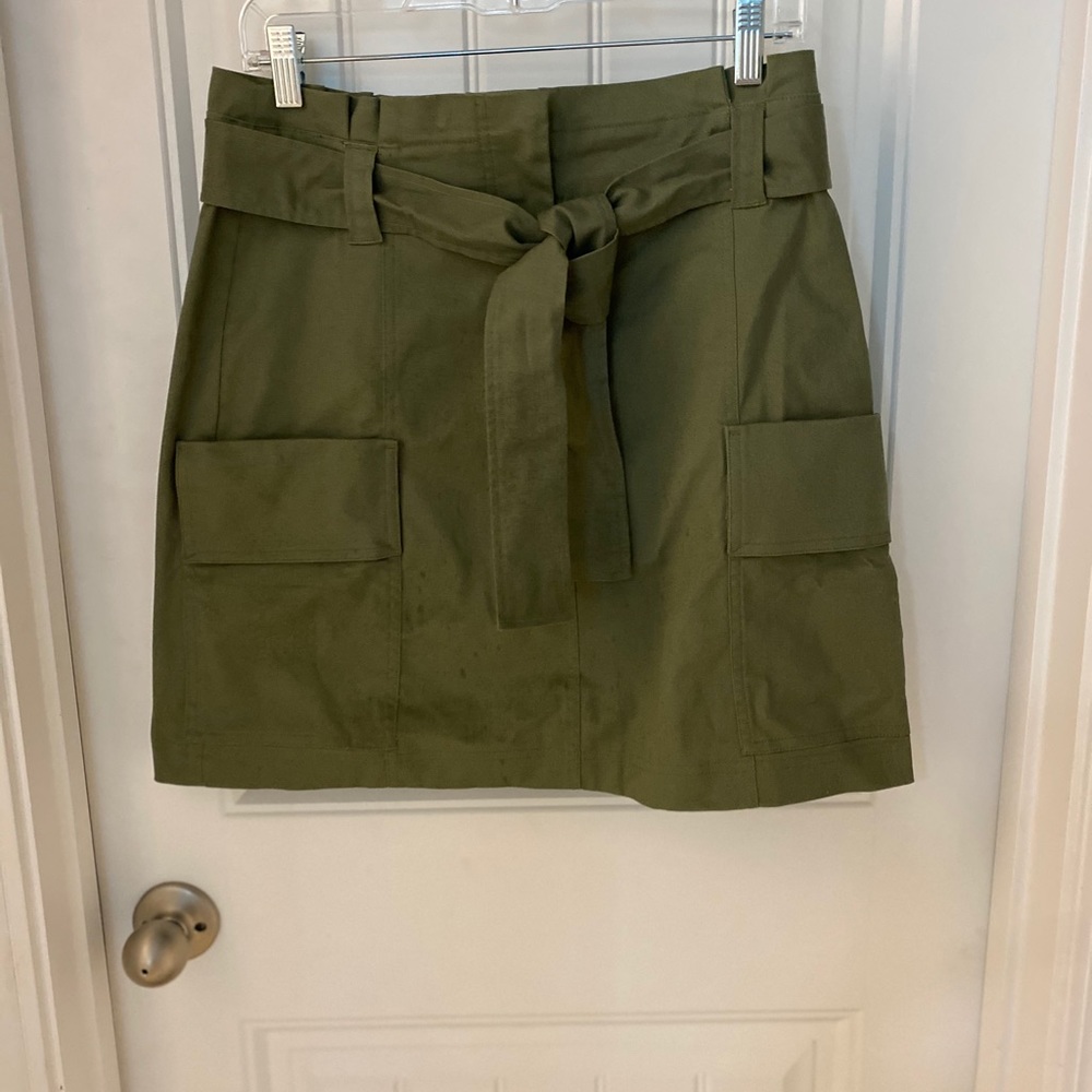 Loft Belted skirt